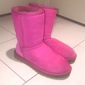 Pink uggs!
